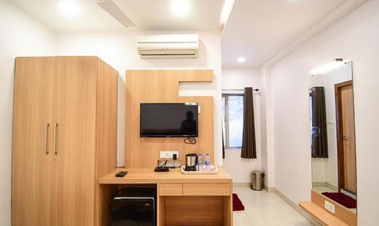 Fabhotel Stay Inn International - Nr Sealdah Station Kolkata Exterior photo